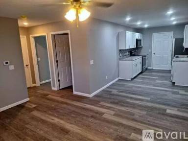Main picture of 200 N 2nd St