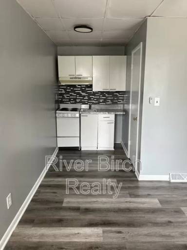 Main picture of 909 S 8th St