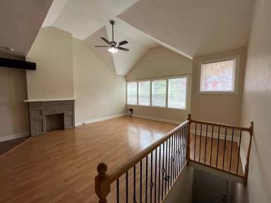 Main picture of 6703-19 McPherson Blvd