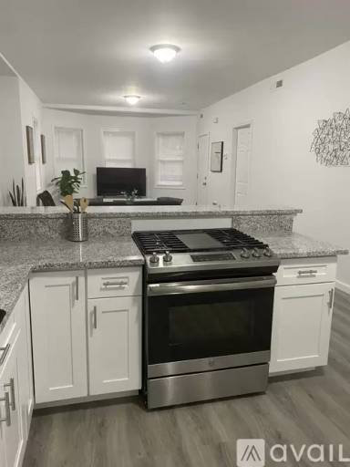 Main picture of 383 Academy Ave
