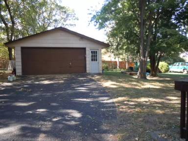 Main picture of 7450 Able St NE