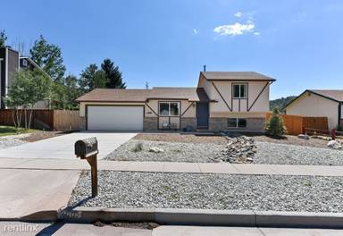 Main picture of 2005 Palm Dr