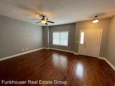 Main picture of 97 Cedar Point Ln