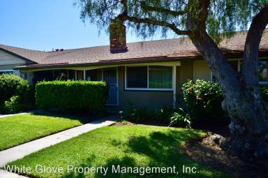 Main picture of 2295 N Tustin St