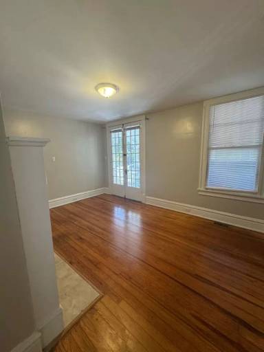 Main picture of 306 N Person St