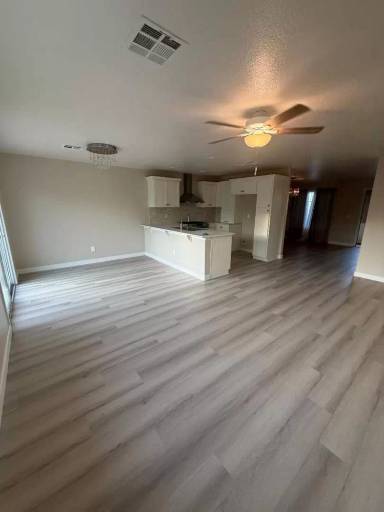 Main picture of 701 E Rivera Ave