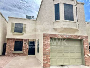 Main picture of 820 W University Dr Apartments