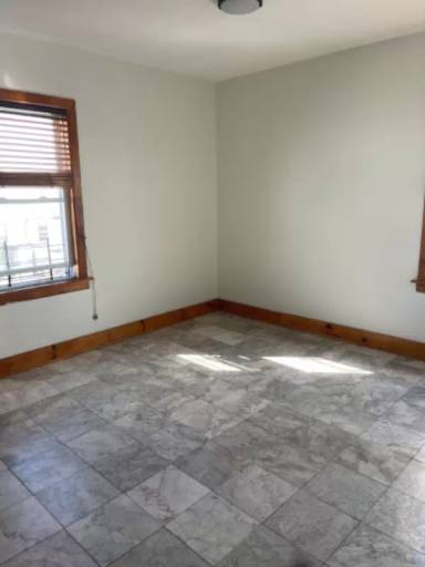 Main picture of 11029 106th St