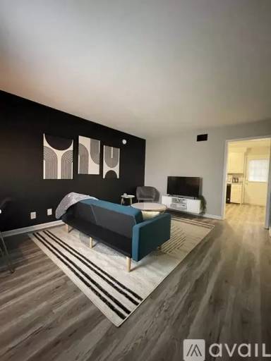 Main picture of 365 Peabody Dr