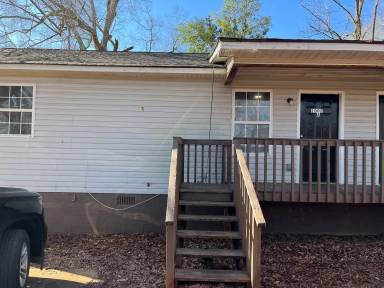 Main picture of 1002A Wright St