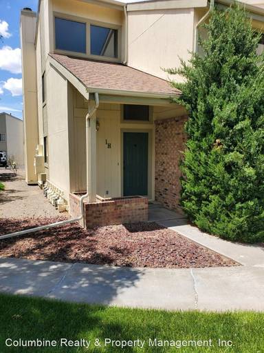 Main picture of 2675 Springside Ct