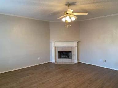 Main picture of 8305 Elgin Ave