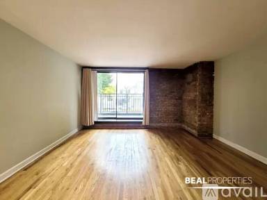 Main picture of 1220 N La Salle Dr