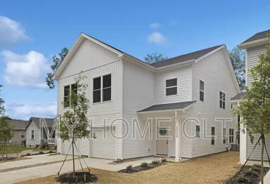 Main picture of 2318 Rebecca Ave