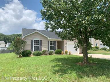 Main picture of 8 Glenrose Ct