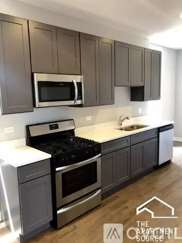 Main picture of 3210 S May St