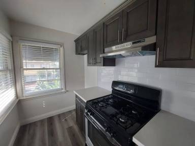 Main picture of 32 Esperanza Ave