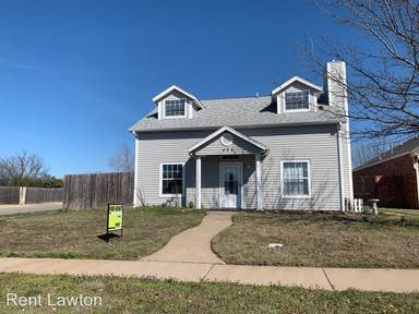 Main picture of 402 SW 79th St