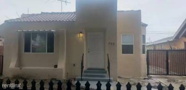Main picture of 715 E 91st St