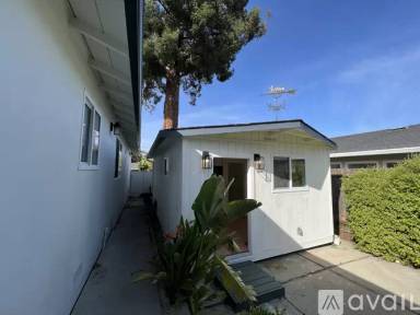Main picture of 2068 Eaton Ave
