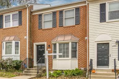 Main picture of 124 S Wise St