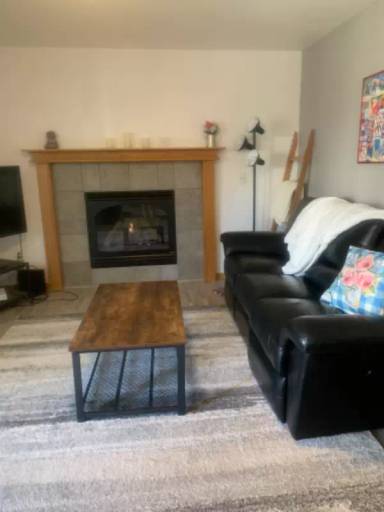 Main picture of 415 Johnson Ave