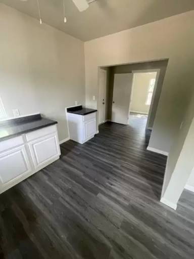 Main picture of 2402 Summer Ave