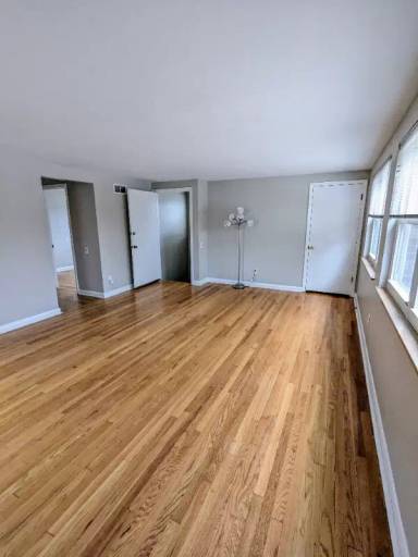 Main picture of 1190 Moorlands Dr