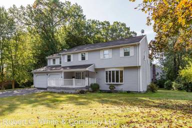 Main picture of 44 Burnwood Dr