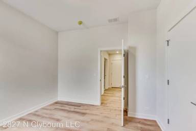 Main picture of Clybourn