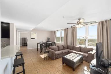 Main picture of 408 W University Ave
