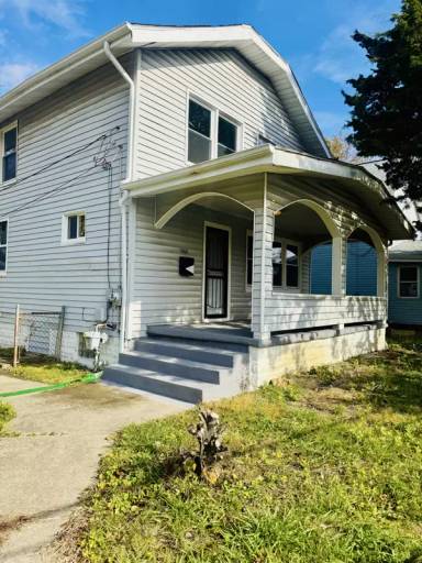 Main picture of 1066 E 12th Ave