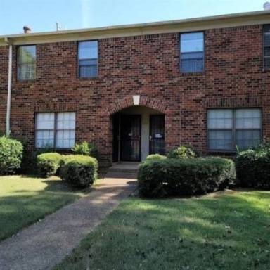 Main picture of 3226 S Mendenhall Rd
