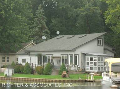 Main picture of 1441 Triangle Lake Rd