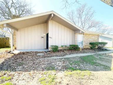 Main picture of 3631 Margaret Ave
