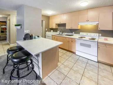 Main picture of 2500 S York St Condos