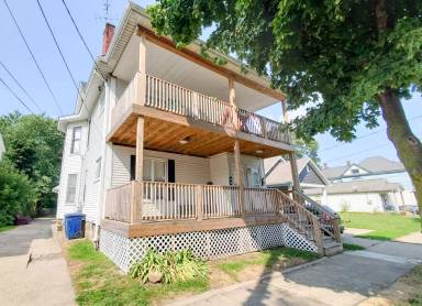 Main picture of 234 W 3rd St