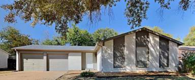 Main picture of 3718 French Wood Dr