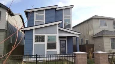 Main picture of 4332 SW Canal Blvd