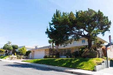 Main picture of 5238 Los Encantos Way