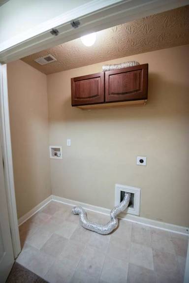 Main picture of 92 Seminole Trl