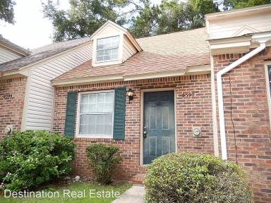 Main picture of 2365 Parrot Ln
