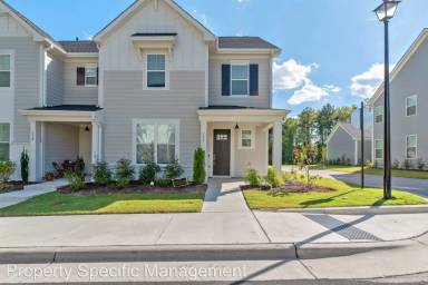 Main picture of 150 Etteinne Garden Ln