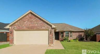 Main picture of 908 Glenview Dr