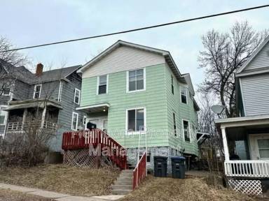 Main picture of 422 N 27th Ave W