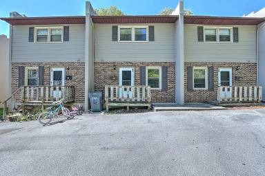 Main picture of 409 Cypress St