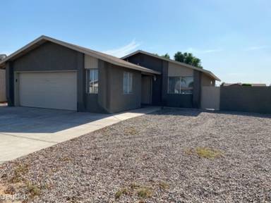 Main picture of 1932 S 46th Dr