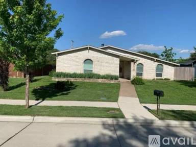 Main picture of 3614 Pinoak Dr