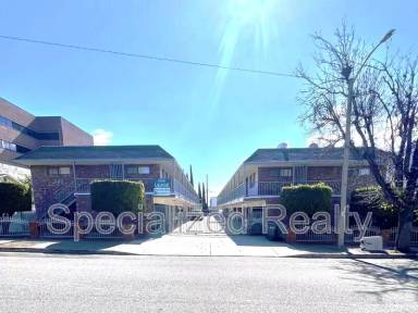 Main picture of 342 E Providencia Ave