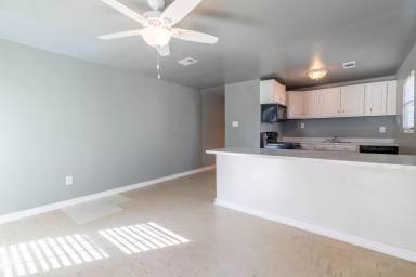 Main picture of 318 Gannt St